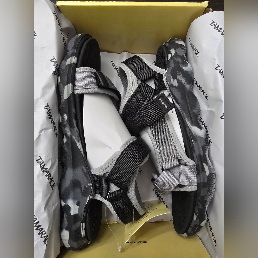 NIB Tamarack Marbled River Sandal Unisex